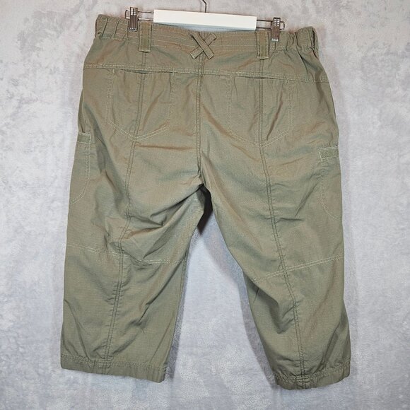 Eddie Bauer Womens 16w Olive Cargo Shorts Cotton Ripstop Durable hiking gorpcore - Picture 2 of 14